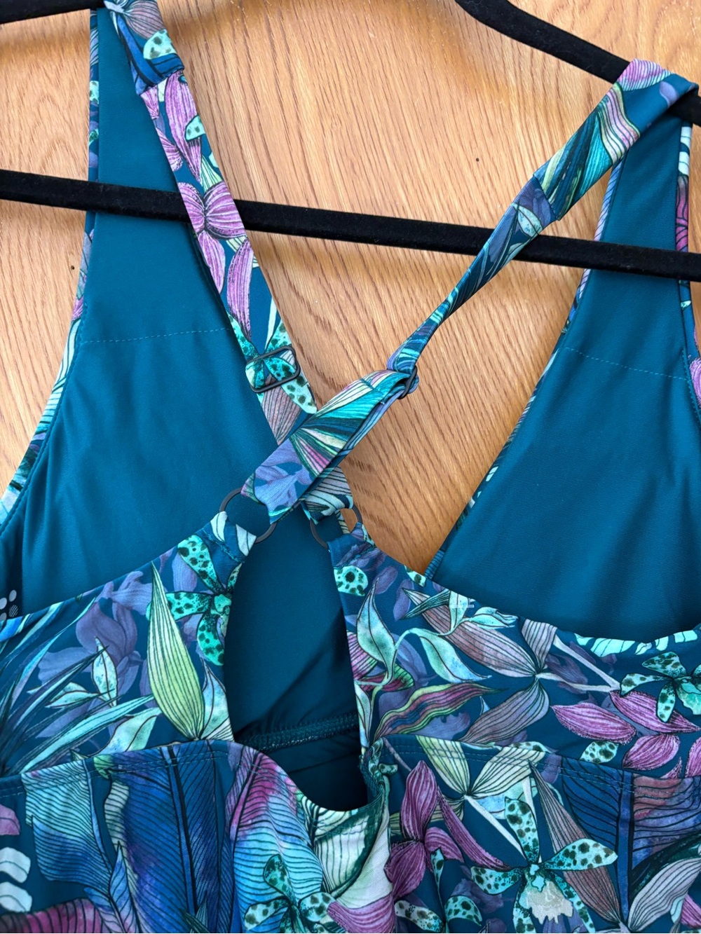 Title nine Teal Tropical Leaf Better One Piece Swimsuit - Monte Verde L (B/C) - Picture 5 of 12